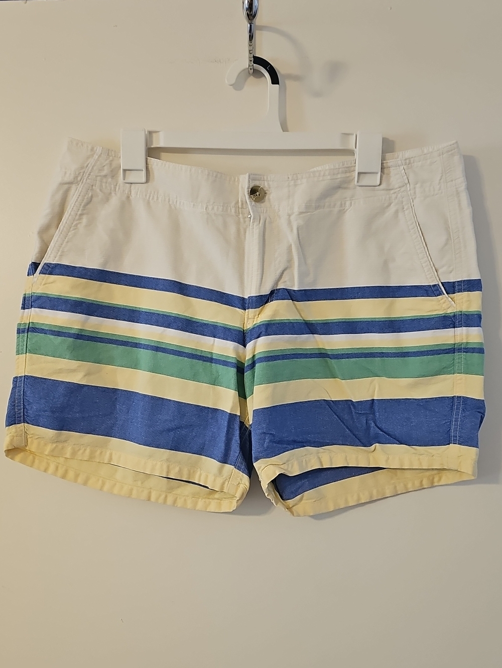 Columbia PFG women's Cotton Shorts 5.5" Inseam  Size 14